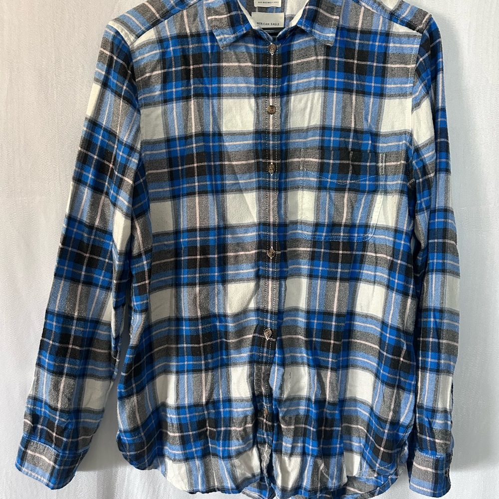 American eagle plaid womens large boyfriend fit blue plaid